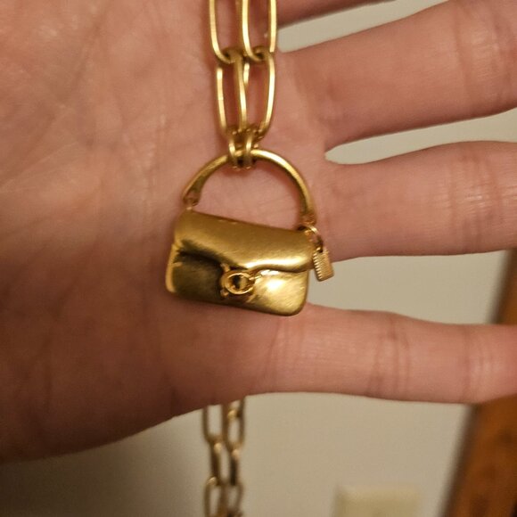 New Coach necklace. - Picture 2 of 4